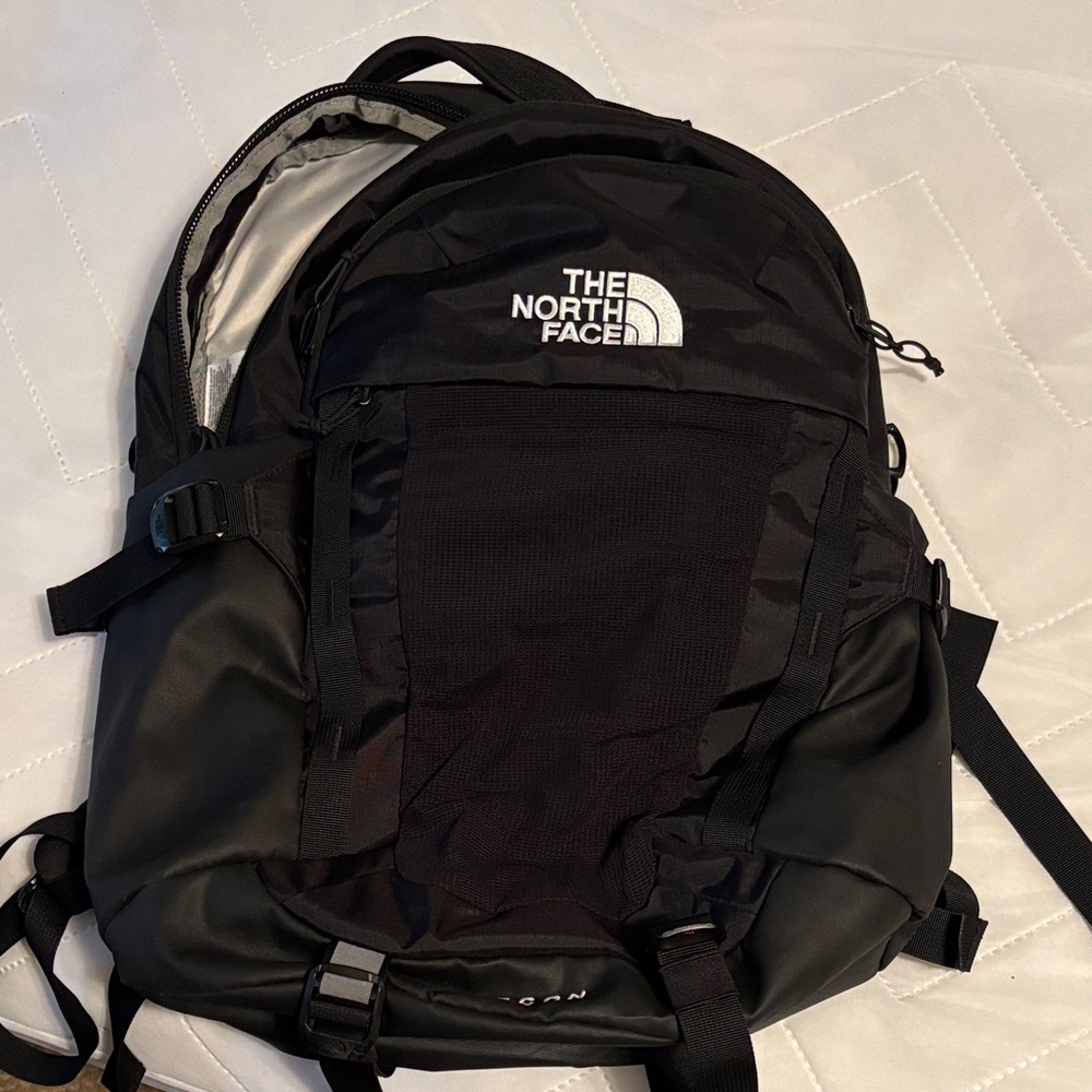 The North Face Recon Black Backpack. Never Used
